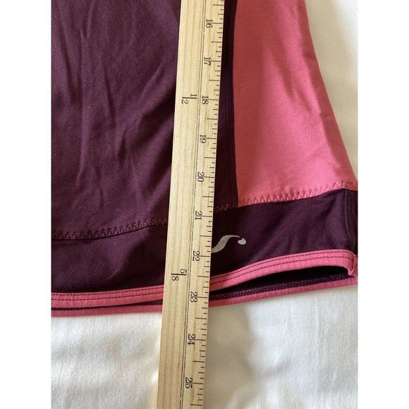 MNG womens activewear 1/4 zip  up pull over red thumb hole size M - Picture 3 of 11